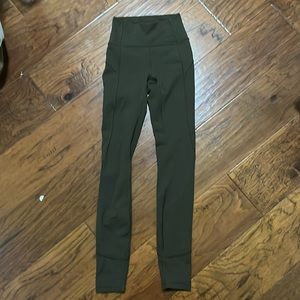 lululemon leggings. size 0.
